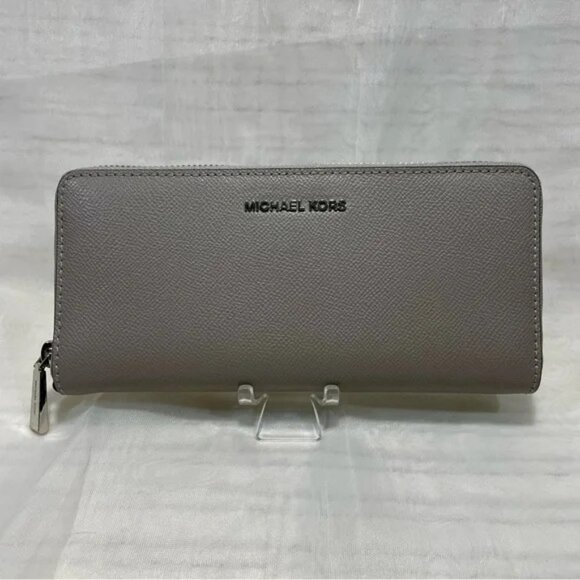 Nwot Michael Kors Large Wristlet Wallet - Picture 2 of 15